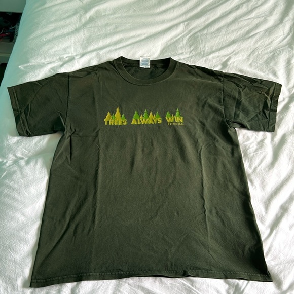 Fernie BC Vintage Trees Always Win T-Shirt. Mens LG. Pit-Pit 19.5” (yr 2006) - Picture 1 of 5